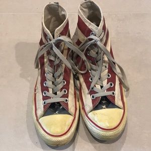 Distressed USA converse sneaker (unisex)